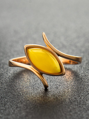 Nhẫn trang sức Amber Jewelry bạc 22K đính đá hổ phách thiên nhiên màu xanh lá (Adagio 16) phủ vàng - 710006092