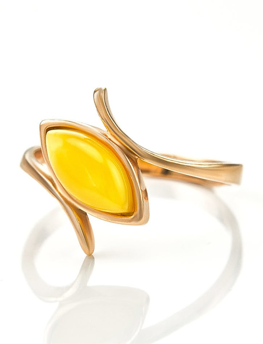 Nhẫn trang sức Amber Jewelry bạc 22K đính đá hổ phách thiên nhiên màu xanh lá (Adagio 16) phủ vàng - 710006092